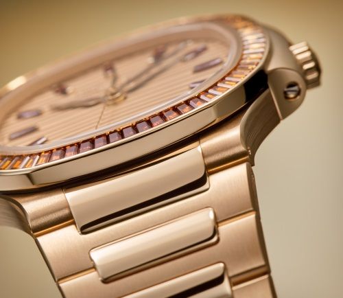 Ladies Automatic Nautilus.